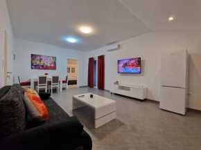 Apartments Maresia